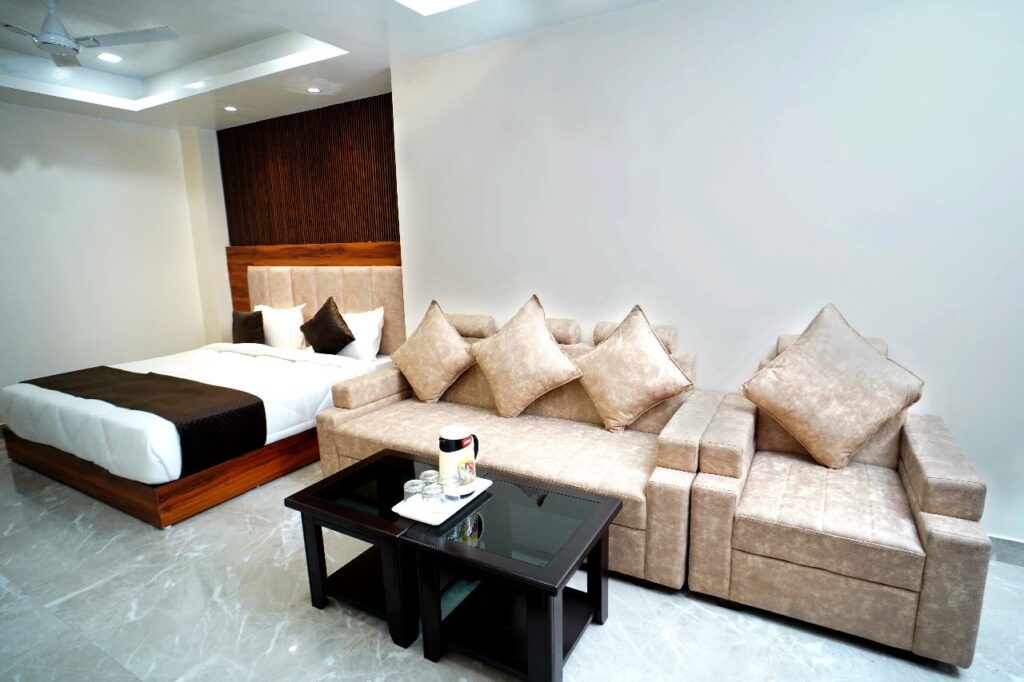 c3dcb19b 6268 4fa7 80dd f546b9c5b32f (1)